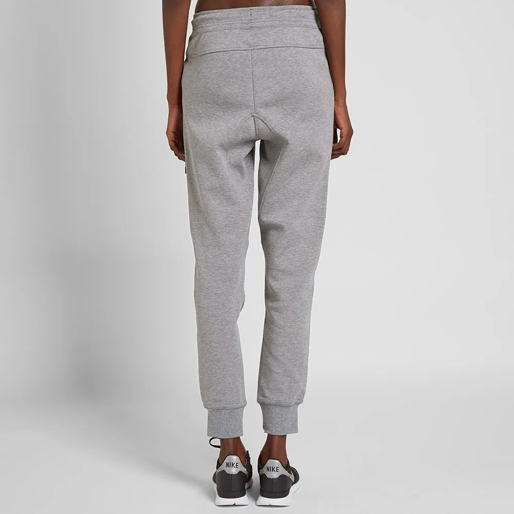 Nike Women's Tech Fleece PantCarbon Heather & Black